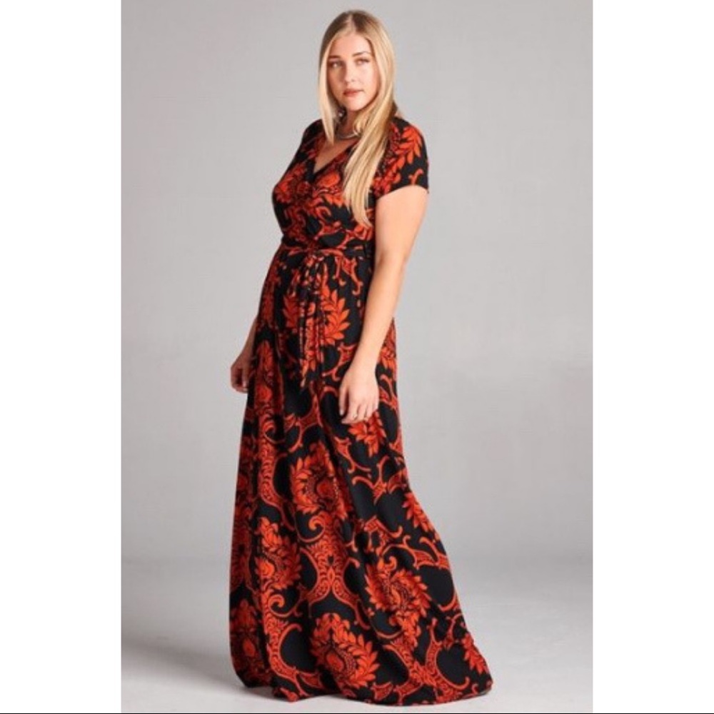 Anna Plus Size Maxi Dress